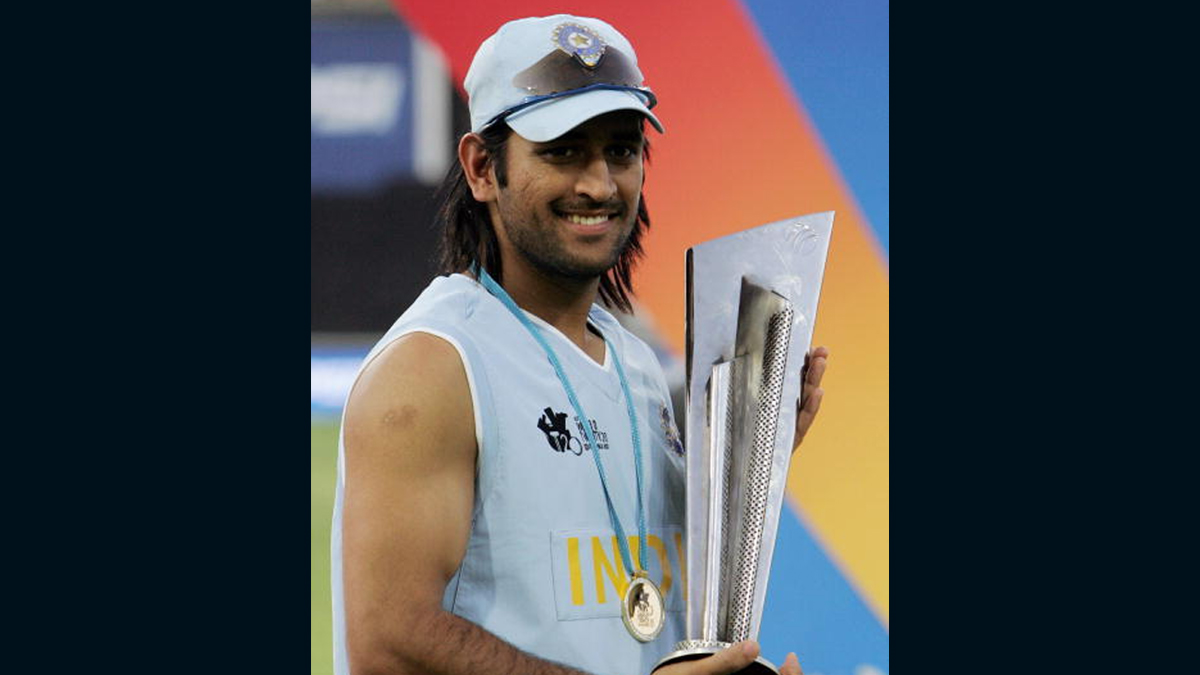 MS Dhoni: ধোনির মুকুটে এবার যোগ 'হল অফ ফেম'-এর মুকুট, সঙ্গে জায়গা পেলেনও আরও ৬ জন