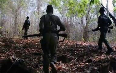 Chhattisgarh: অভিযানে যাওয়ার আগে বাহিনীর কাছে আত্মসমর্পণ করল ৫ মাওবাদী, দুজনের মাথার দাম ছিল ৩ লক্ষ টাকা