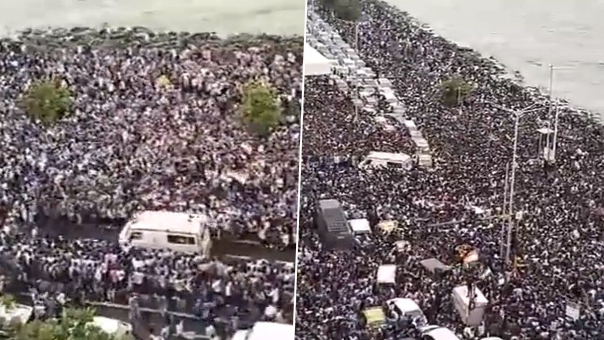 Victory Parade Heart-Warming Video: দেখুন, বিজয় মিছিলের উপচে পড়া ভিড়েও অ্যাম্বুলেন্সের জন্য রাস্তা করে দিল ক্রিকেট ভক্তরা