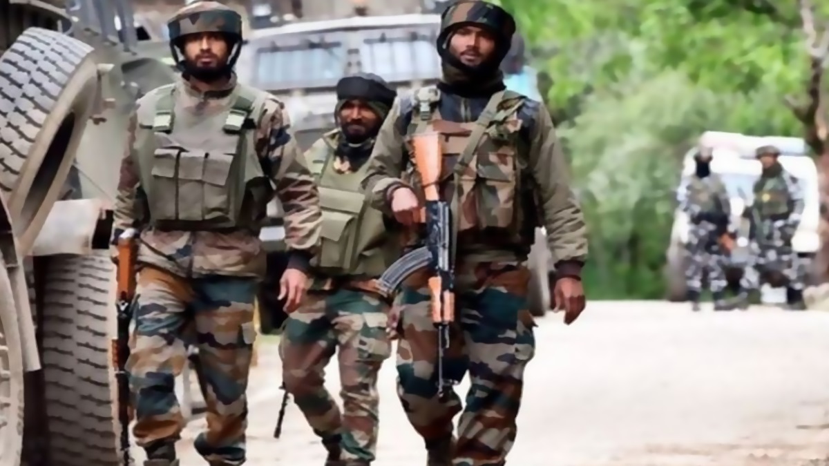 Jammu and Kashmir: কোথায় লুকিয়ে জঙ্গিরা? একসঙ্গে কাশ্মীরের ৪ জায়গায় অভিযান চালাচ্ছে ভারতীয় সেনা