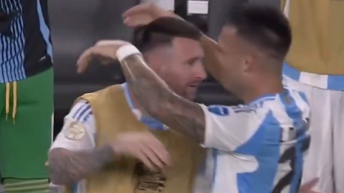 Lautaro Martinez Hugs Lionel Messi Video: কলম্বিয়ার বিপক্ষে বিজয়সূচক গোল করে লিওনেল মেসিকে জড়িয়ে ধরলেন মার্টিনেজ (দেখুন ভিডিও)