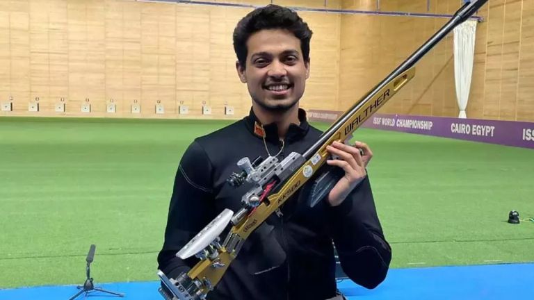 Swapnil Kusale in Paris Olympics Shooting Final: প্যারিস অলিম্পিকে পুরুষদের রাইফেল ৫০ মিটার থ্রিপি ফাইনালে স্বপ্নিল কুসালে