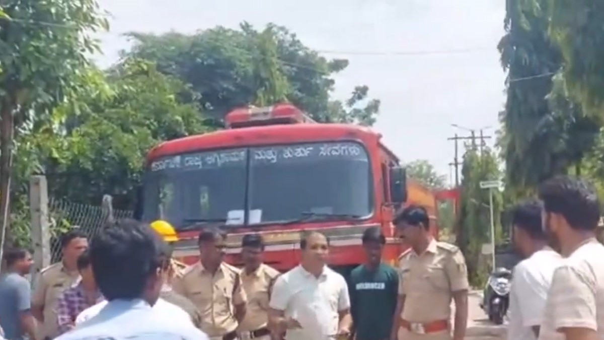 Explosion In Karnataka: আচমকা বিস্ফোরণে কেঁপে উঠল হাসপাতাল চত্বর, আতঙ্কিত রোগীরা, দেখুন ভিডিয়ো