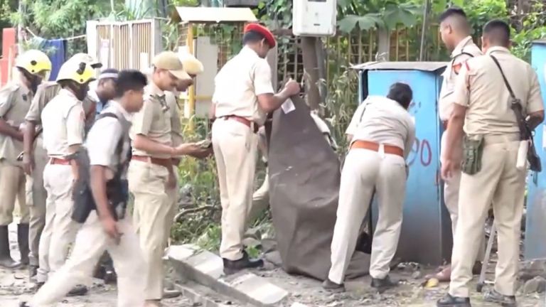 Assam: স্বাধীনতা দিবসে অসমে বোমা উদ্ধার, চলছে নিরাপত্তা বাহিনীর নজরদারি