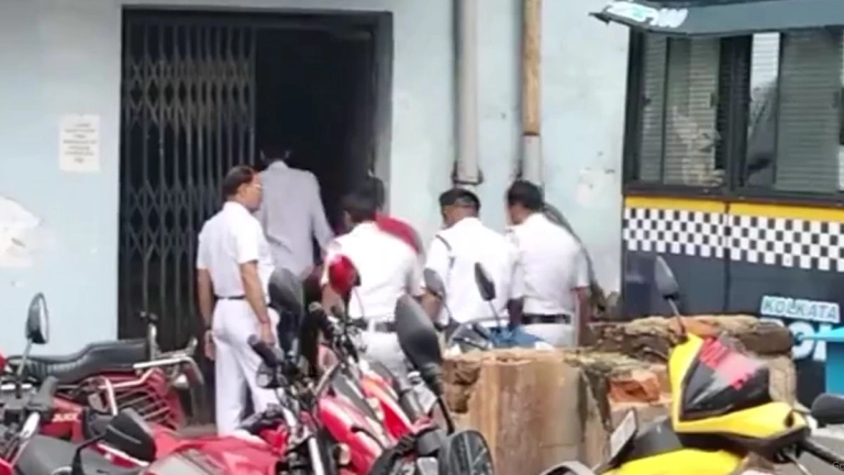 Kolkata Doctor Death: আরজি করে হামলা, ৬ অভিযুক্তকে পেশ করা হল শিয়ালদহ কোর্টে, গ্রেফতার বেড়ে ২৫