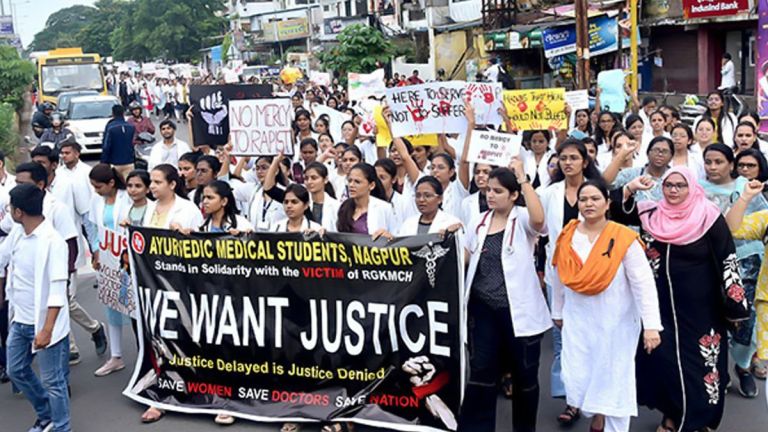 R.G. Kar Hospital: আরজি কর-কাণ্ডে সুপ্রিম হস্তক্ষেপের পর আন্দোলন বন্ধের সিদ্ধান্ত রাম মনোহর লোহিয়া হাসপাতালের চিকিৎসকদের