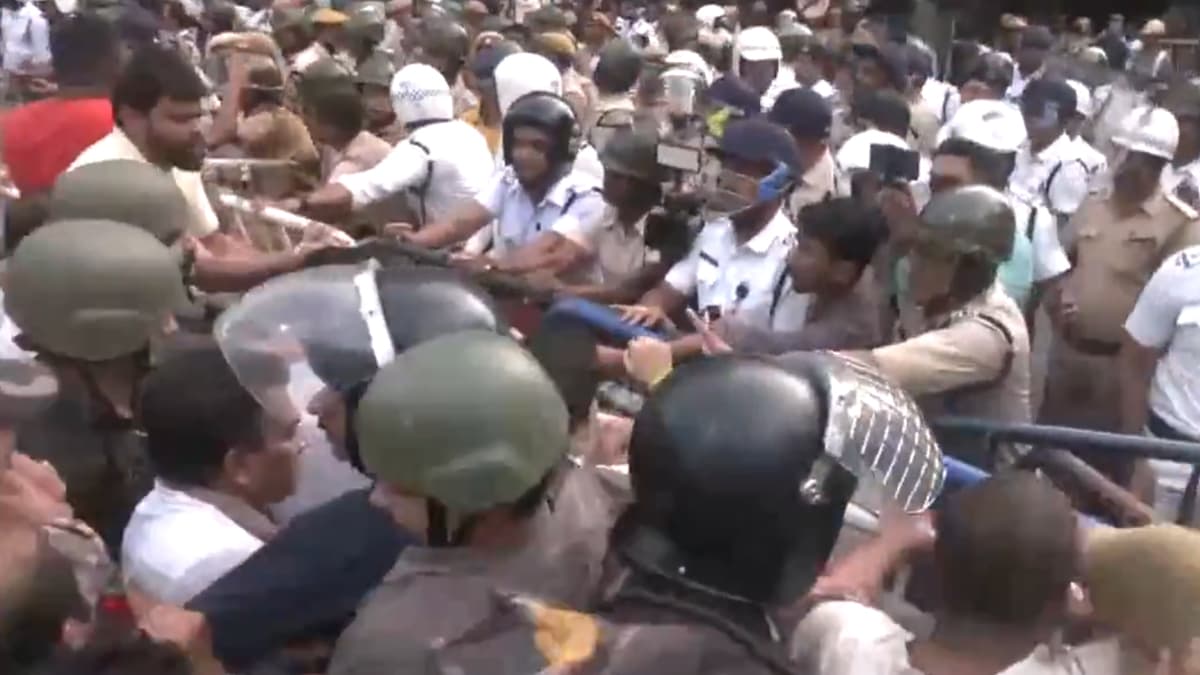 BJP Protest Outside Lal Bazar: বিজেপির লালবাজার অভিযান ঘিরে তুমুল অশান্তি, কাঁদানে গ্যাসে অসুস্থ সুকান্ত