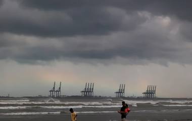 Cyclone Dana: ঘূর্ণিঝড়ের তাণ্ডবের আশঙ্কা, রাজ্যের ৯ জেলার সব স্কুল, কলেজ বন্ধের ঘোষণা মুখ্যমন্ত্রীর