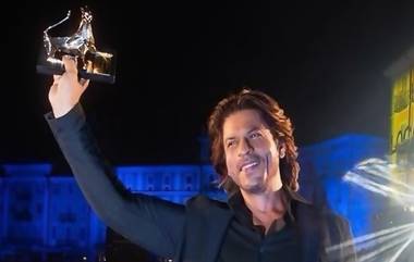 Shah Rukh Khan: লোকার্নো চলচ্চিত্র উৎসবের রেড কার্পেটে উজ্জ্বল শাহরুখ, পোজ দিলেন অ্যাওয়ার্ড হাতে