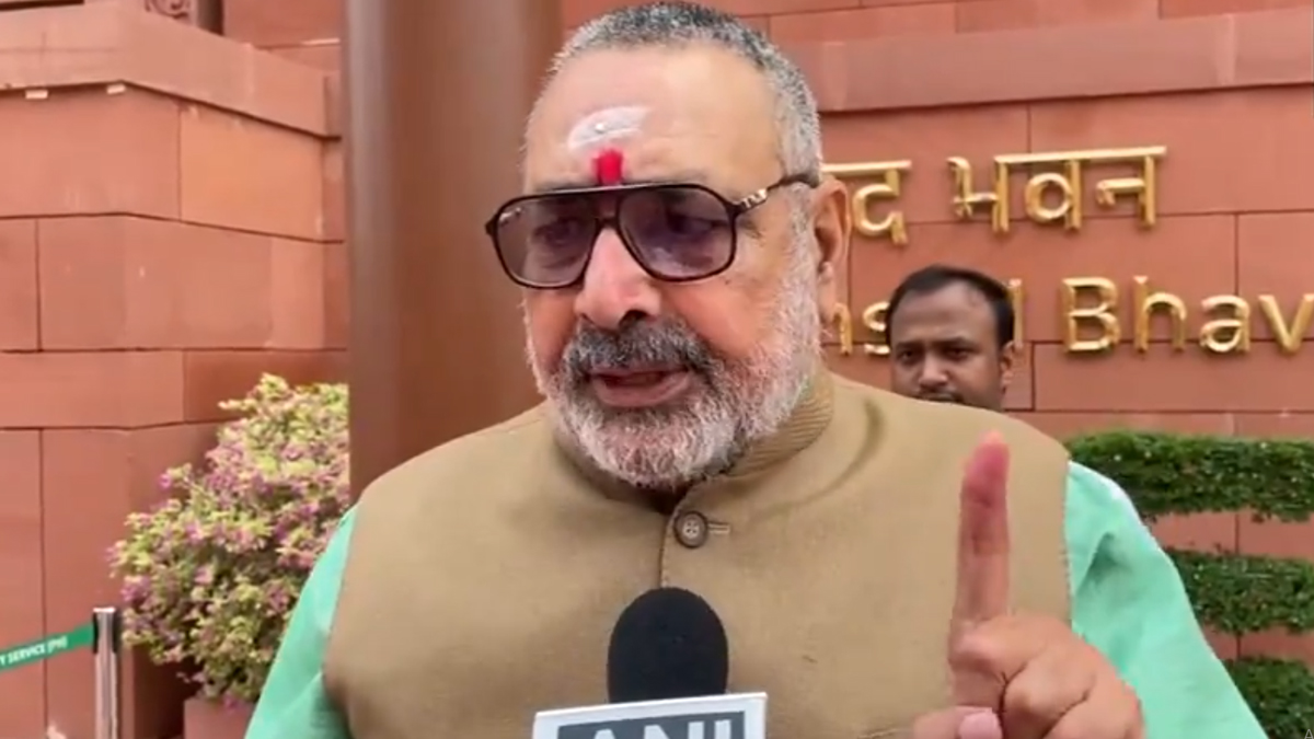 Giriraj Singh: রাহুল গান্ধী একজন দেশদ্রোহী, অপারেশন সিঁদুর নিয়ে সমালোচনা করায় পাল্টা কটাক্ষ গিরিরাজ সিংয়ের