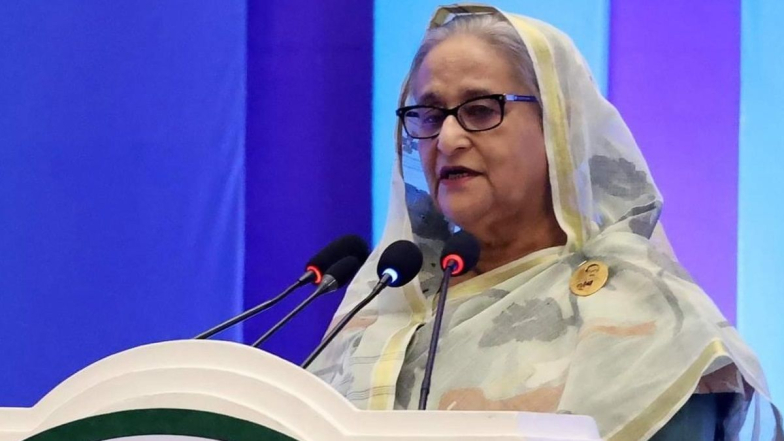 Bangladesh Protest: শেখ হাসিনার C-130 With AJAX1431 নম্বরের কপ্টার নামল দিল্লি লাগোয়া হিন্দন এয়ারবেসে, দেখুন ভিডিয়ো