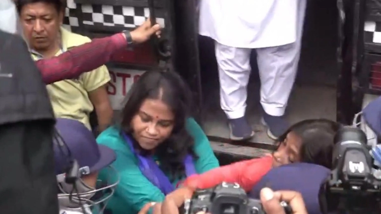 R.G. Kar Hospital: আরজি করে চিকিৎসক ধর্ষণ, খুনের ঘটনায় বিজেপির প্রতিবাদ, বিক্ষোভ, আটক