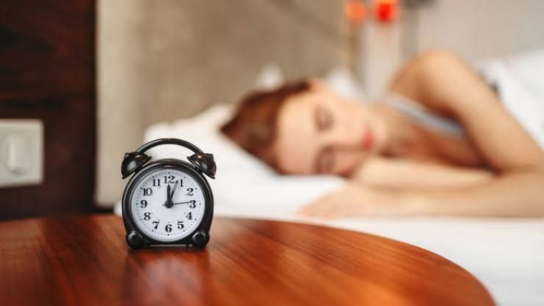 Alarm Snoozing Side Effects: সকালে প্রতি ১০-১৫ মিনিট অন্তর বেজে ওঠে অ্যালার্ম, এমন অভ্যাস থাকলে সাবধান!
