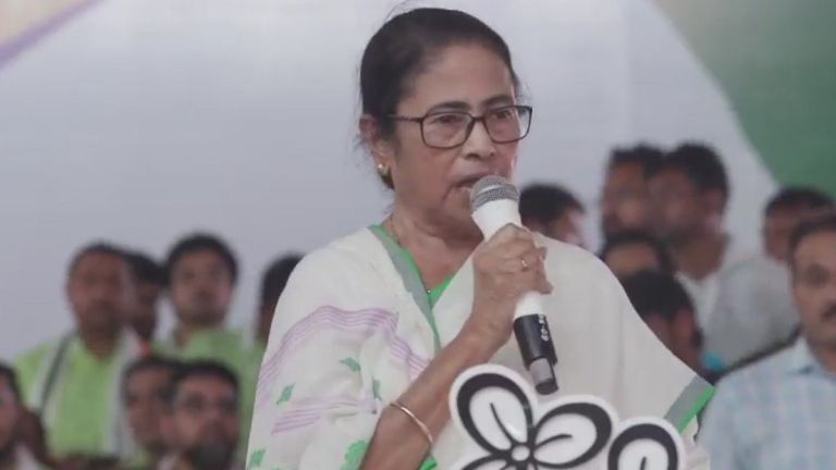 Mamata Banerjee: ধর্ষকের শাস্তি 'ফাঁসি', বিশেষ বিল পাশ করাতে চান মুখ্যমন্ত্রী