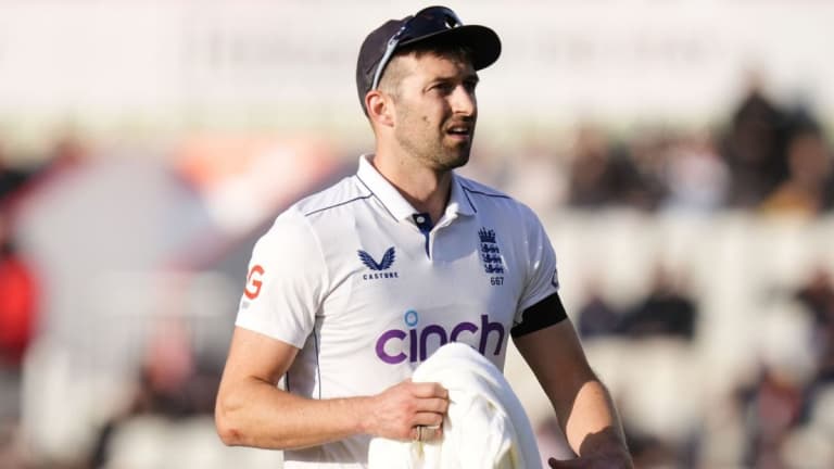 Mark Wood Injured: ইংল্যান্ড শিবিরে বড় ধাক্কা, চোটের কারণে ছিটকে গেলেন মার্ক উড