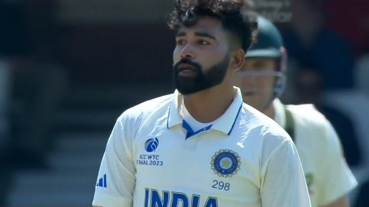 Mohammed Siraj: শেষ ওভারে চাই ১৬ রান, টানা তিনটে ছক্কা হাঁকিয়ে শ্রীলঙ্কায় দেশকে জেতালেন মহম্মদ সিরাজ