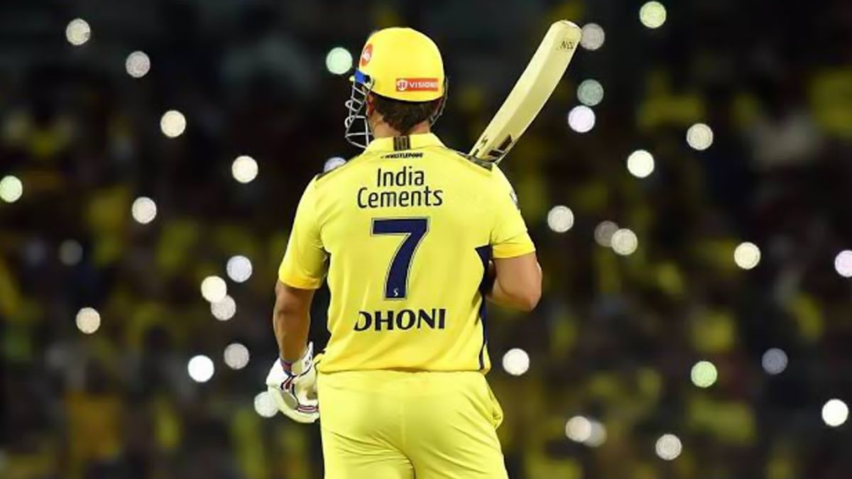 MS Dhoni: আইপিএল 2025 খেলা নিশ্চিত হল ৪৩ বছরের ধোনির, ৪ কোটি টাকায় মাহিকে ধরে রাখছে CSK