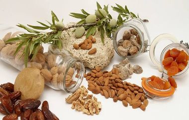 Dry Fruits: ভিজিয়ে খাওয়া উচিত শুকনো ফল, জেনে নিন শুকনো ফল ভিজিয়ে খাওয়ার স্বাস্থ্যকর প্রভাব...