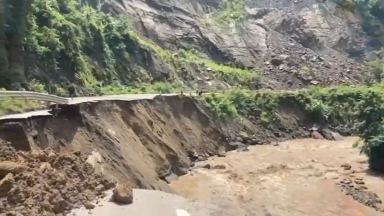 Nagaland Landslides: কোহিমা ও ডিমাপুরে ভারী বৃষ্টিপাতে ব্যাপক ভূমিধস, মৃত ৪ জন