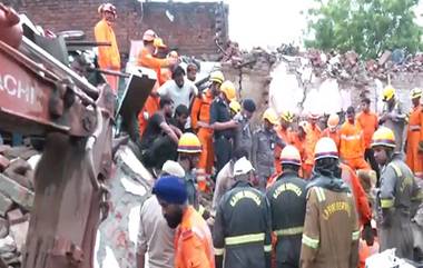 Meerut Building Collapse: প্রবল বৃষ্টির মধ্যে মিরাটে ভেঙে পড়ল বহুতল, ধ্বংসস্তূপে চাপা পড়ে মৃতের সংখ্যা চার শিশু-সহ ১০