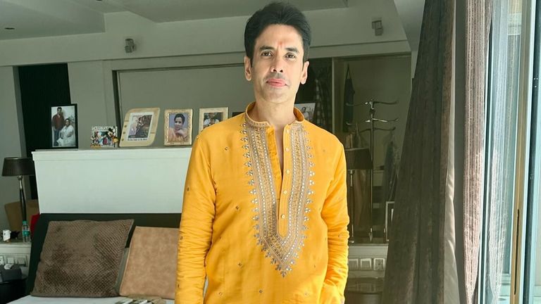 Tusshar Kapoor: হ্যাক হল তুষার কাপুরের দুটি ফেসবুক অ্যাকাউন্ট, বিপাকে অভিনেতা