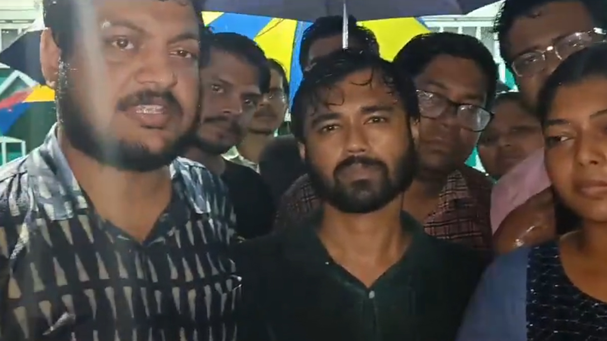 RG Kar Hospital Incident: বাড়িতে ডেকে তাড়িয়ে দেওয়া হল, কালীঘাটে বৈঠক ভেস্তে যাওয়া নিয়ে আক্ষেপের সুর জুনিয়র চিকিৎসকদের গলায়