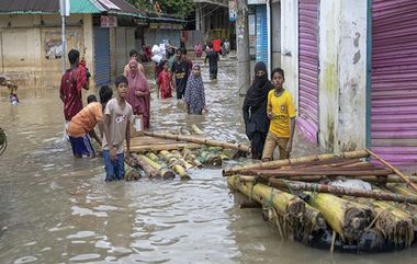 Bangladesh Floods: বাংলাদেশে বন্যায় ভাসছে আরও ১১ জেলা, মৃত ৫৯ জনের