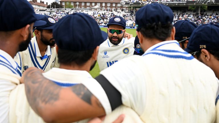 Rohit Virat Arrive in Chennai: বাংলাদেশের বিপক্ষে টেস্ট খেলতে ভোর বেলায় হাজির বিরাট, মাঝ রাতে এলেন রোহিতও