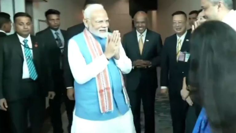 PM Modi Singapore Visit: কৌশলগত সম্পর্ক জোরদার করার লক্ষ্যে সিঙ্গাপুরে সফরে প্রধানমন্ত্রী মোদী