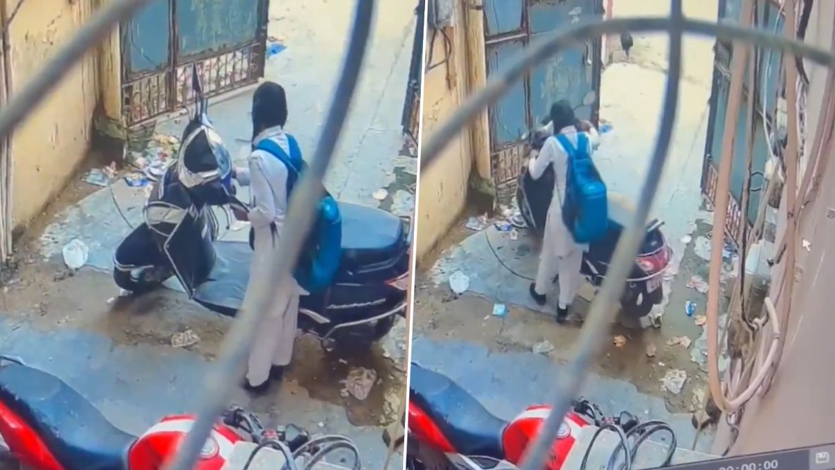 Viral Video: গায়ে স্কুলের পোশাক, পিঠে ব্যাগ, স্কুটি নিয়ে ধাঁ ছাত্রী, রইল ভাইরাল ভিডিয়ো