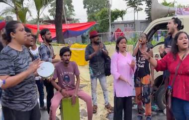 R G Kar Protest: বৃষ্টি থামাতে পারল না স্লোগান, স্বাস্থ্যভবন ঘিরে সারারাত চলল জুনিয়র ডাক্তারদের অবস্থান