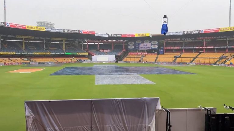 India vs New Zealand 1st Test 2024 Day 2 Rain Stop Play: দ্বিতীয় দিনের খেলাতেও বাঁধা বৃষ্টির, ১৩রানে ৩ উইকেট ভারতের