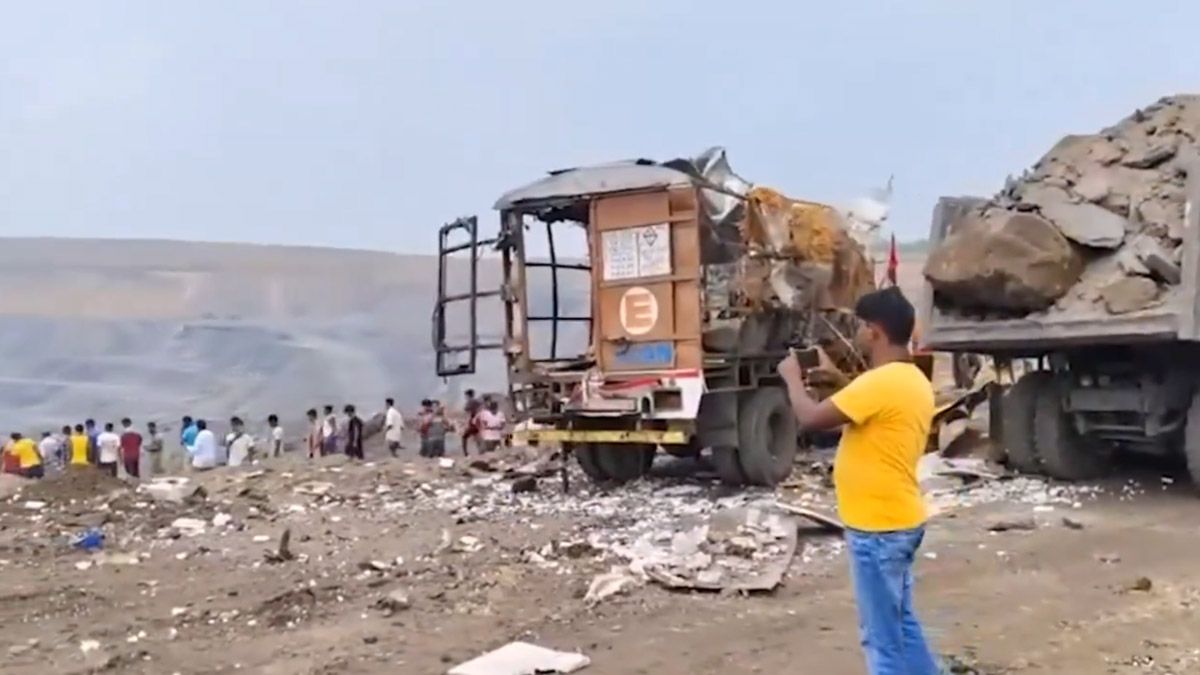 Coal Mine Blast in Birbhum: বীরভূমের কয়লাখনিতে ভয়াবহ বিস্ফোরণ, মৃত ৭ শ্রমিক, উদ্ধার দেহাংশ