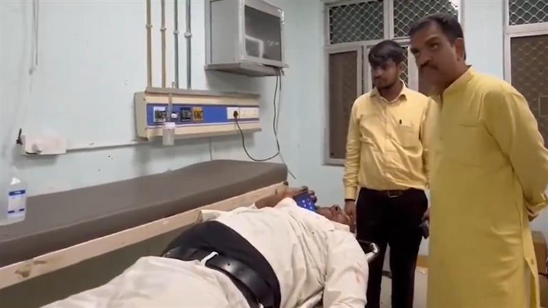 Lucknow: লখনউয়ের একাধিক হোটেলে বোমা হামলার হুমকি, পর্যটকশূন্য করে ডগ স্কোয়াড এনে তল্লাশি