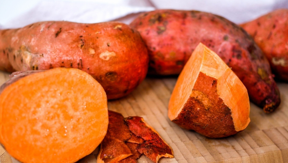 Sweet Potato Benefits: ত্বকের উপকারের জন্য জেনে নিন মিষ্টি আলু  খাওয়ার সঠিক উপায়...