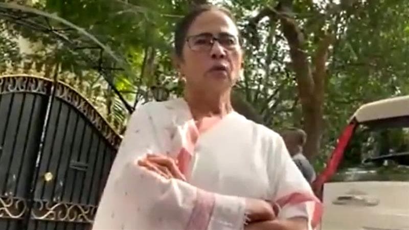 Mamata Banerjee visit London: অক্সফোর্ড বিশ্ববিদ্যালয়ে ভাষণ দিতে মমতা বন্দ্যোপাধ্যায় কবে লন্ডনে উড়ে যাচ্ছেন?