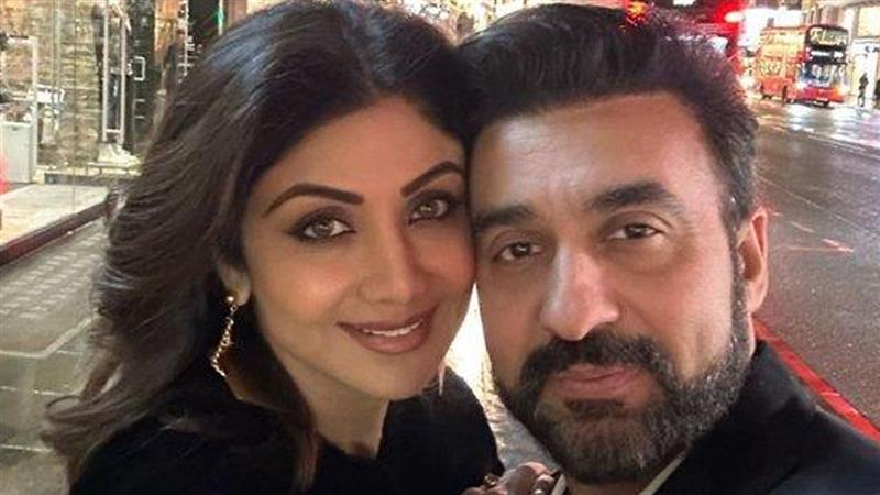 ED Raids Raj Kundra's House: শিল্পা শেঠির স্বামী ব্যবসায়ী রাজ কুন্দ্রার বাড়ি ও অফিসে ইডি'র তল্লাশি