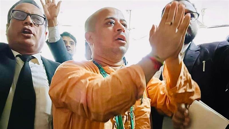 Bangladesh ISKCON Monk Chinmoy Krishna Das Arrested: সমস্ত পদ থেকে অপসারিত চিন্ময়কৃষ্ণ, শুক্রবার নয়া সিদ্ধান্ত ইসকনের