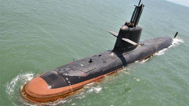 Indian Navy Submarine Collides With Fishing Boat: মাছ ধরার নৌকায় ধাক্কা নৌসেনার সাবমেরিনের, নিখোঁজ ২, চলছে উদ্ধার কাজ