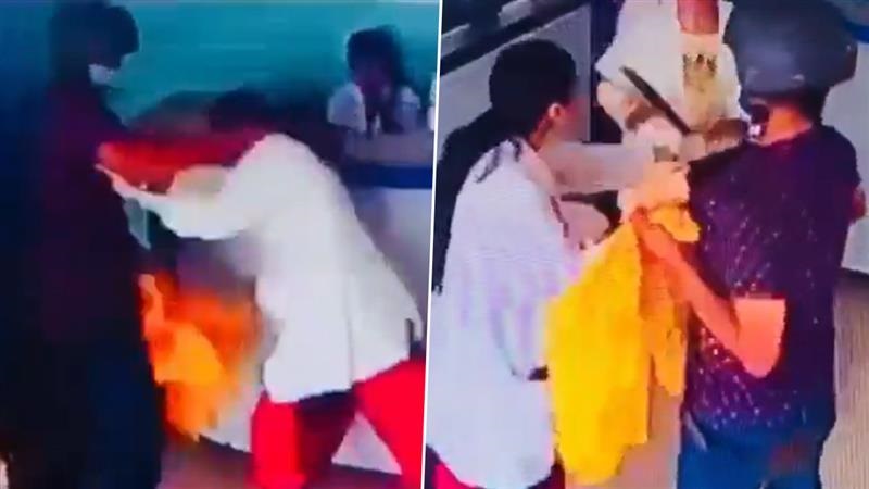 Shocking Video: নার্সকে দেখে এলোপাথাড়ি ছুরি চালাতে শুরু করল যুবক, বিয়ের প্রস্তাব ফেরানোয় শিউরে ওঠা হামলা, দেখুন