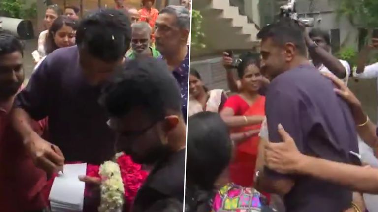 Ravi Ashwin Back to Chennai: দেখুন, অবসরের পরের দিনই চেন্নাই ফিরতে ছেলেকে দেখে আবেগে ভাসলেন অশ্বিনের বাবা