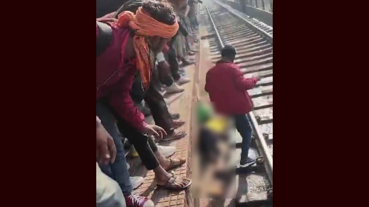 Viral Video: চলন্ত ট্রেন থেকে পড়ে গিয়ে সম্পূর্ণ অক্ষত যুবক, ভাইরাল ভিডিয়ো
