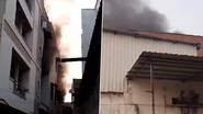 Fire In Factory: যোগীরাজ্যে অগ্নিকাণ্ড, জুতোর কারখানায় আগুন