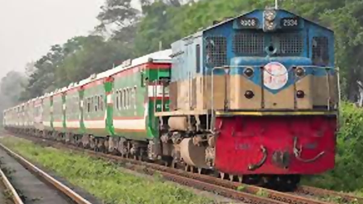 Bangladesh Railway: বাংলাদেশে রেল কর্মীদের অনির্দিষ্টকালের ধর্মঘট, রেল পরিষেবা বন্ধ হল গোটা বাংলাদেশে