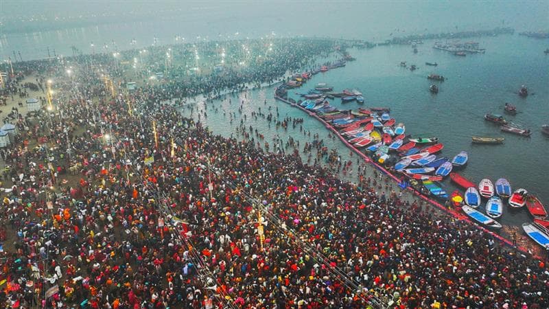 Mahakumbh 2025:মাঘী পূর্ণিমায় সঙ্গমে উপচে পড়া ভিড়, ভোরের আলো ফুটতেই শুরু হয়েছে অমৃত স্নান