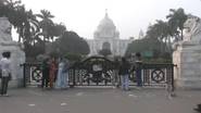 Victoria Memorial: বছরের প্রথম দিন উদযাপনে ভিক্টোরিয়া মেমোরিয়ালে মানুষের ঢল