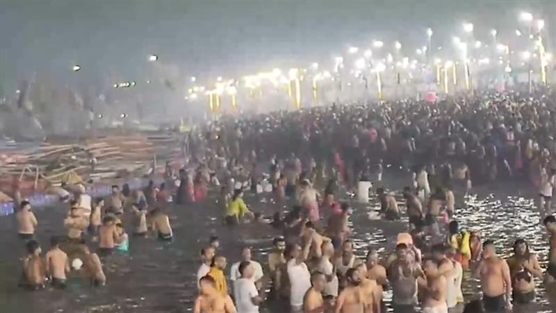 Mahakumbh 2025: মহাকুম্ভে পদপিষ্ট হওয়ার পর ১৫,০০০ মানুষ নিখোঁজ!