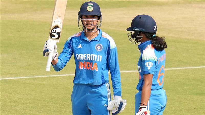 Smriti Mandhana ODI Century: ওয়ানডে শতকে এলিস পেরিকে টপকালেন স্মৃতি মান্ধানা, ভাঙলেন হরমনপ্রীত কৌরের একাধিক রেকর্ড