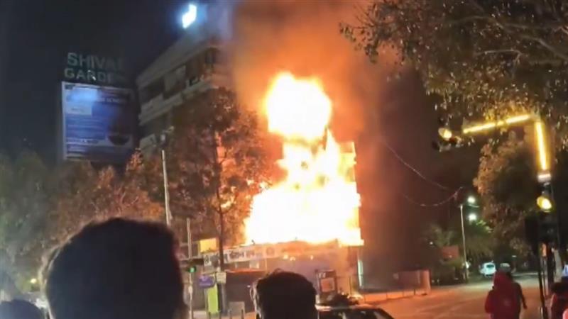 Maharashtra Fire: গভীর রাতে পুনের পিম্পলে ভয়াবহ অগ্নিকাণ্ড, একাধিক দোকান পুড়ে ছাই