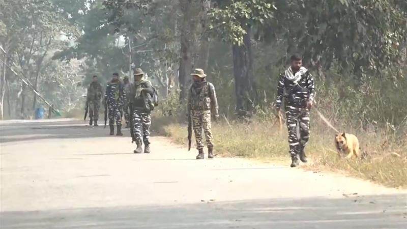 Chhattisgarh: ছত্তিশগড়ে মাওবাদী হামলা রুখতে সিআরপিএফের মহড়া